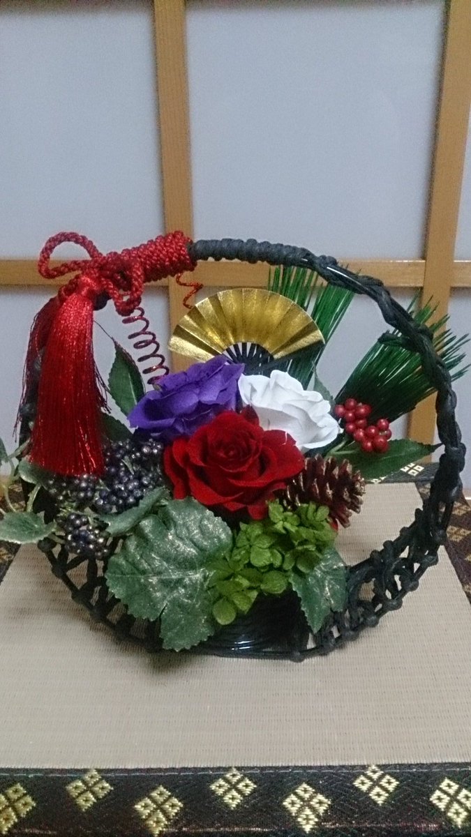 明日より営業いたします。
明日(1/10)・明後日(1/11)も通常通り10時より営業いたします。

今週のおかしは、
・スノーボール　くるみ
・スノーボール　いちご
・パウンドケーキ　りんご

今年も美味しいと思ってもらえるものを提供していかれるよう頑張りますので、どうぞよろしくお願いいたします！