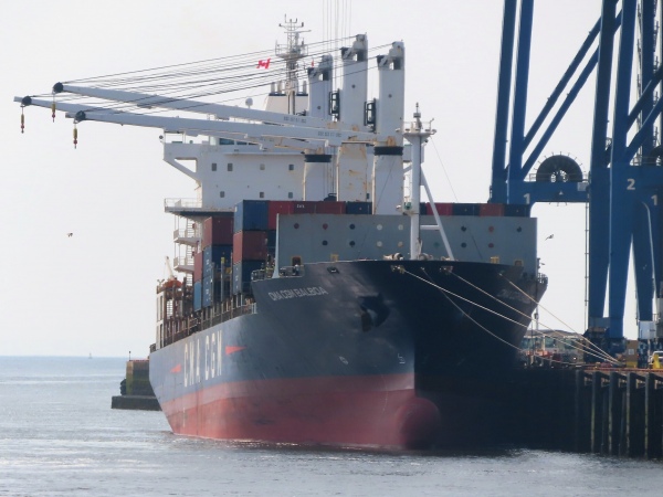 Noticias de Mar y Tierra del 04 al 11 de enero 2026
CMA CGM suma nuevo servicio entre las Antillas Francesas, el Caribe y Centroamérica revistamaritima.com/2026/01/09/not… a través de <a href="/MFuentesP/">🇻𝓜𝓪𝓻𝓴𝓮𝓽𝓲𝓷𝓰𝓓𝓲𝓰𝓲𝓽𝓪𝓵𝓜𝓪𝓻𝓲𝓽𝓲𝓶𝓸</a>