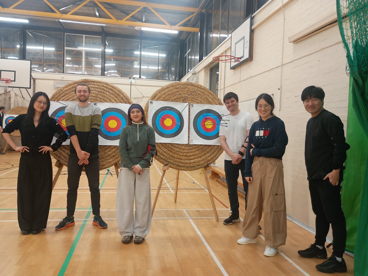 2020Archery's tweet photo. Our first cohort of #ArcheryTasters 2026. Come again!
To book a #HaveAGo session or enrol on a #BeginnerCourse: https://t.co/787oSN8ebX #archery #london #towerbridge #londonbridge #hungergames #thingstodoinlondon #interestingthingstodoinlondon @THGonStage @TSF_Com https://t.co/EIdTVNIehk