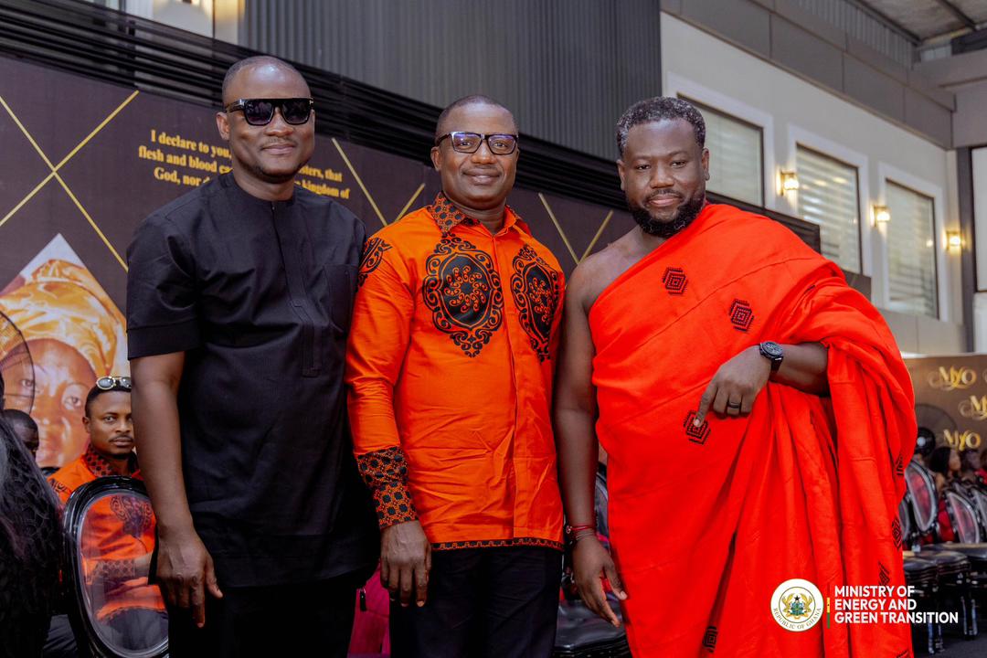 the bold forum tweet media