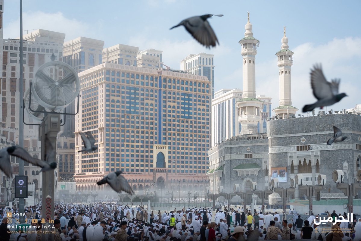 Jumuah Salah led by Sheikh Yasir Dawsary in Masjid Al Haram.