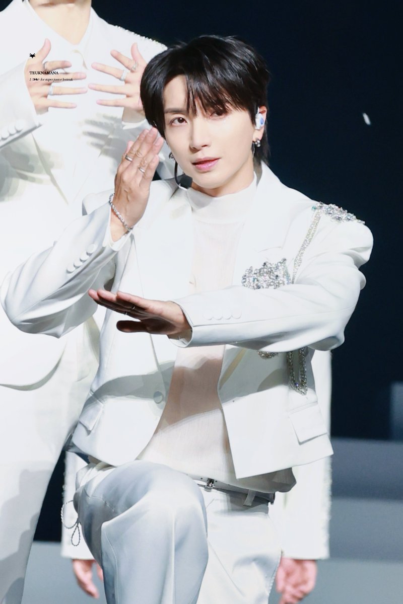 teuknamana's tweet photo. 🇲🇴｜260109｜SUPER SHOW 10 in MO D1

@special1004 🩵

#superjunior #슈퍼주니어 #leeteuk #heechul #yesung #shindong #eunhyuk #donghae #siwon #ryeowook #kyuhyun #이특 #희철 #예성 #신동 #은혁 #동해 #시원 #려욱 #규현 https://t.co/3vSUio346l