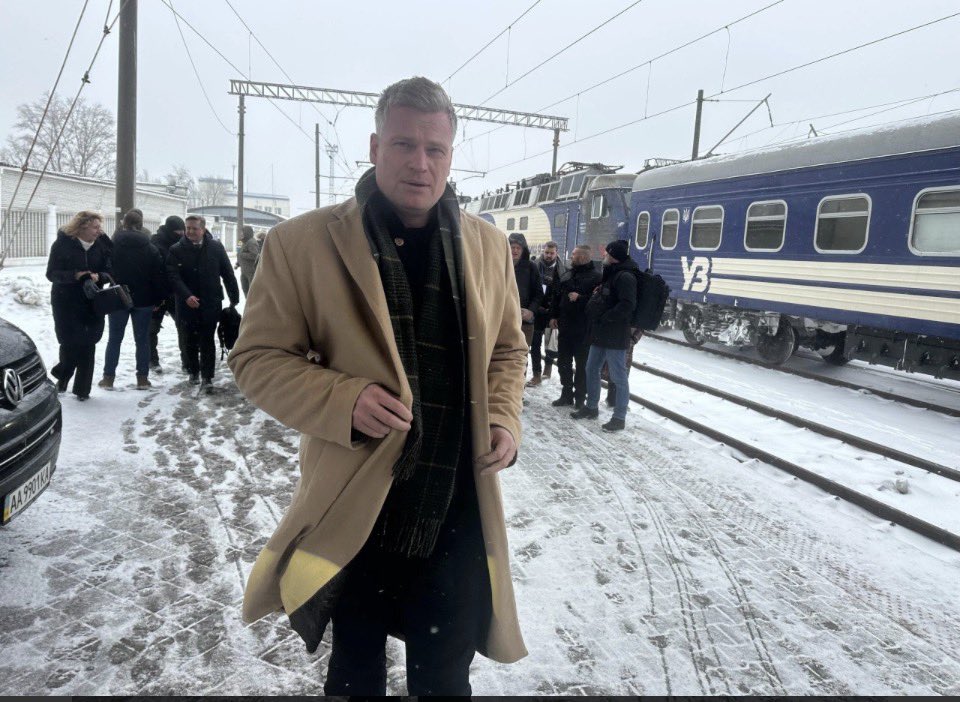 Pozor ⚠️ 9.1.2026
Dnes zaznamenán v Kyjevě první výskyt fašistů, xenofobů a rasistů.