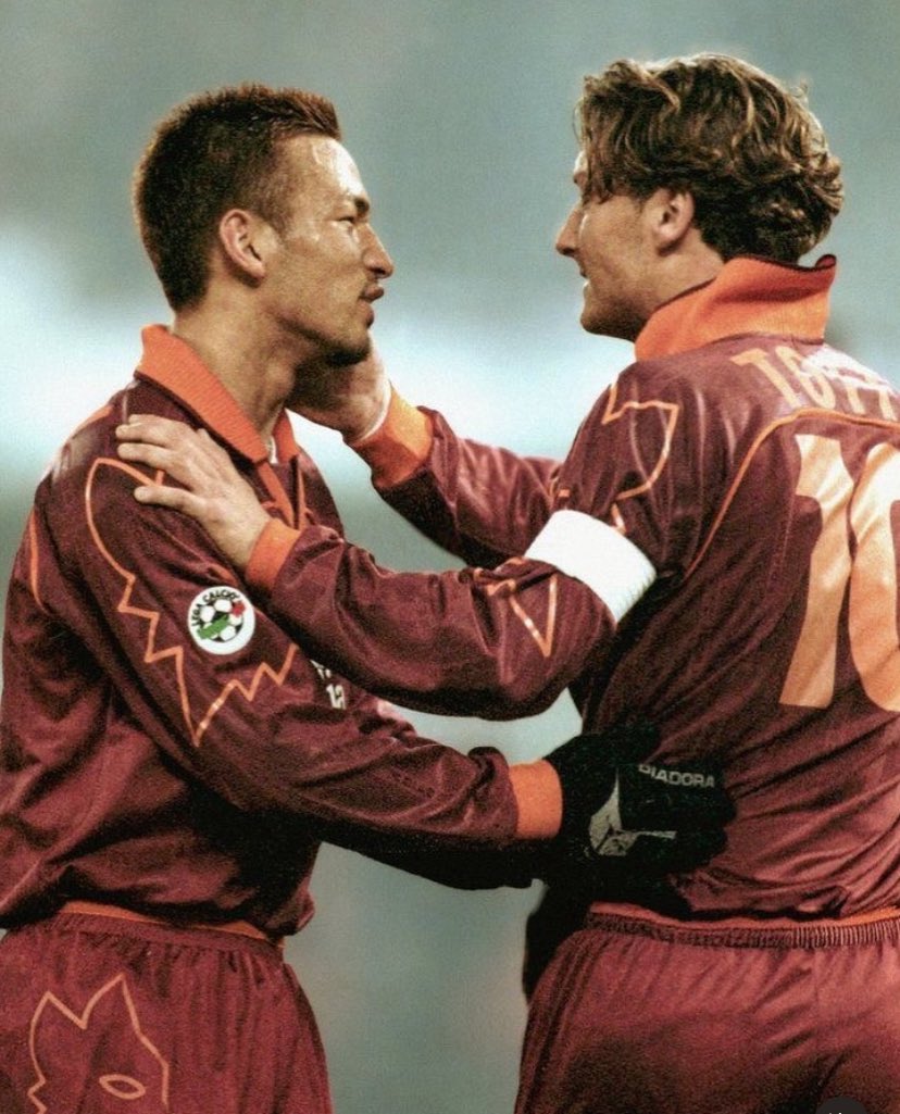 Baggio tweet media