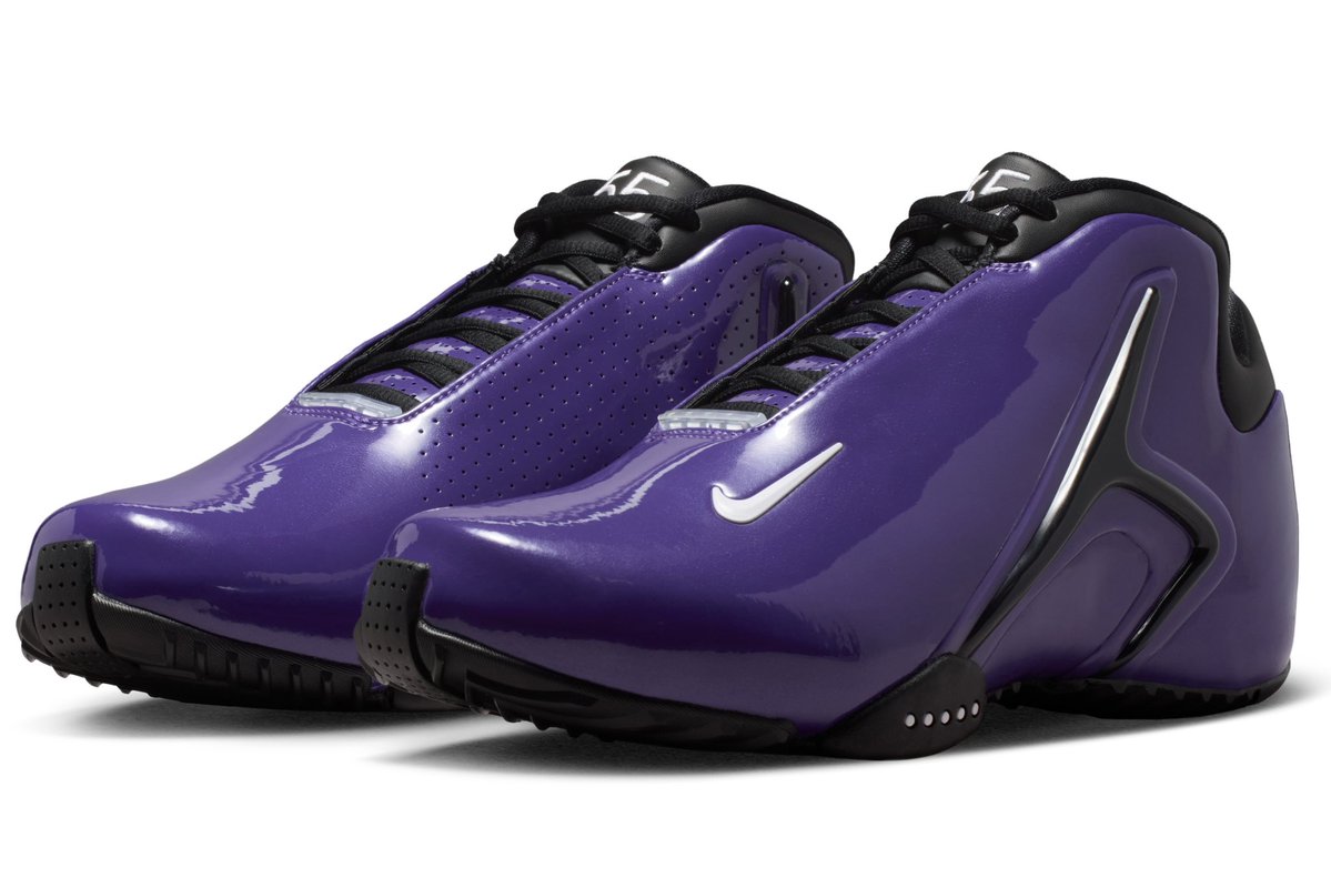 SoleRetriever's tweet image. WHITE CHOCOLATE: Jason Williams’ Nike Zoom Hyperflight PE is releasing with his name and number on it ⚪️🍫

🗓️ Spring 2026
📝 IV5768-500
💵 $170