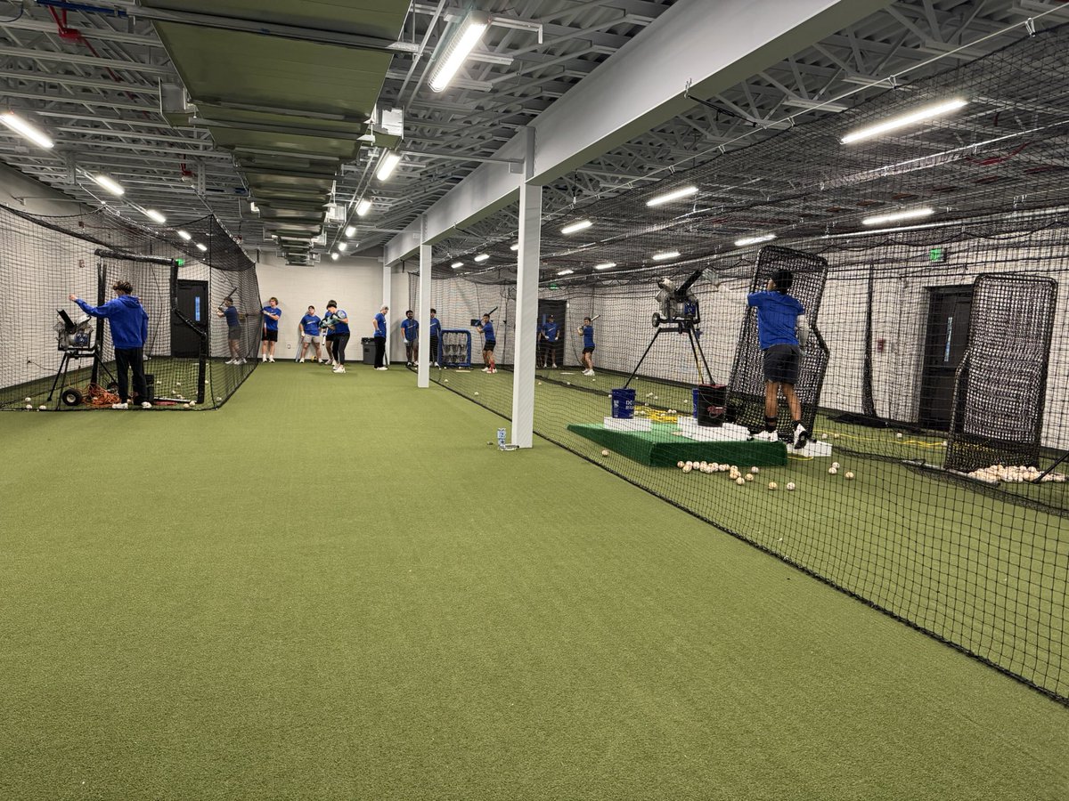 CameronChafetz's tweet image. Back, back again