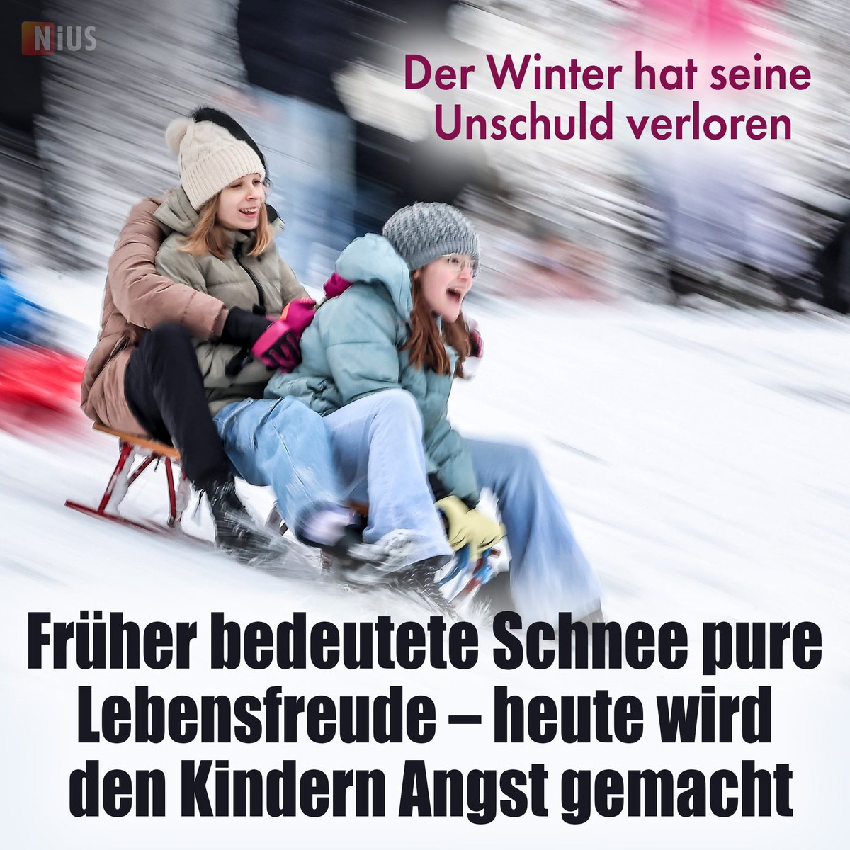niusde_'s tweet photo. Seit Tagen verbreiten die Behörden Alarm: Im Zuge des Sturmtiefs „Elli“ seien unwetterartige Schneemengen und Schneeverwehungen zu erwarten. Es wurden Schulschließungen empfohlen, die Bürger sollten das Haus nicht verlassen.
https://t.co/0MoHNmlSQn https://t.co/OWdS596HFN