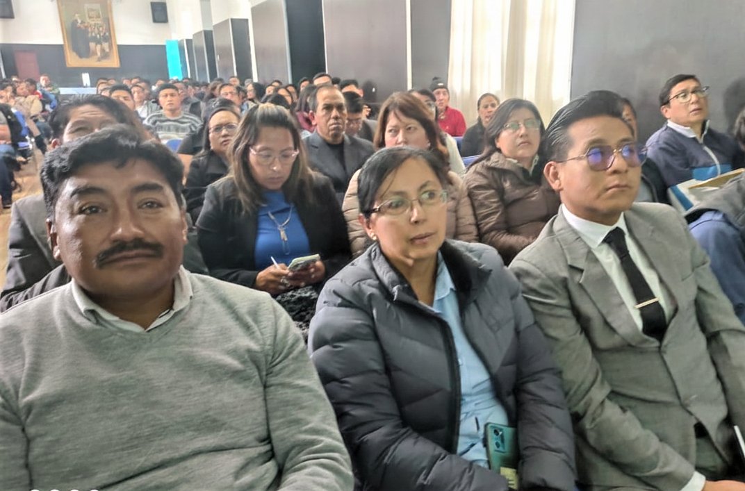 💡👷🏻‍♀️ Docentes de los Distritos de Cotopaxi participaron en un encuentro dedicado al refuerzo de la planificación meso y microcurricular de la nueva oferta del #BachilleratoTécnico.
Este espacio de trabajo colaborativo permitió compartir experiencias.
#ElNuevoEcuador