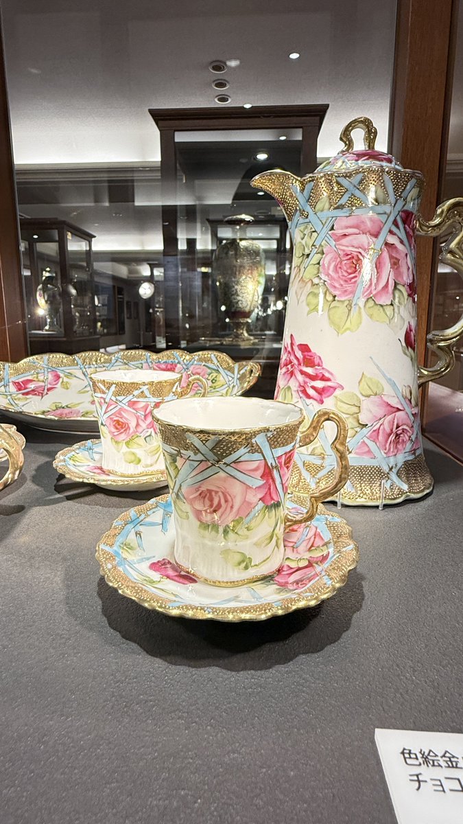 (希少) オールドノリタケ ライオン　紋章　ジャポニズム 蓋物 明治時代の絵柄も素敵だなー！ この絵皿はオールドノリタケの初期の