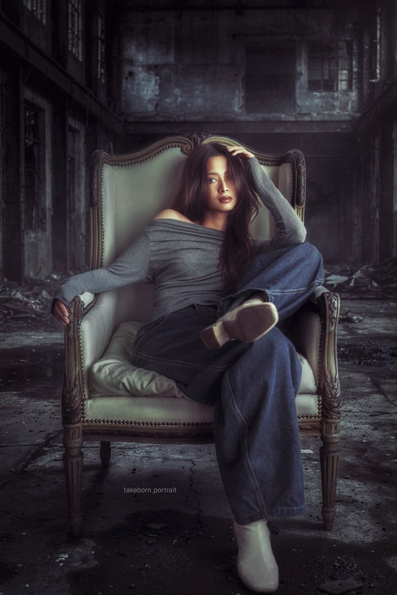 takeborn299's tweet photo. Derelict Hours.
.
.
#takeborn_portrait #CreativeComposite https://t.co/kZpv8rAJbF