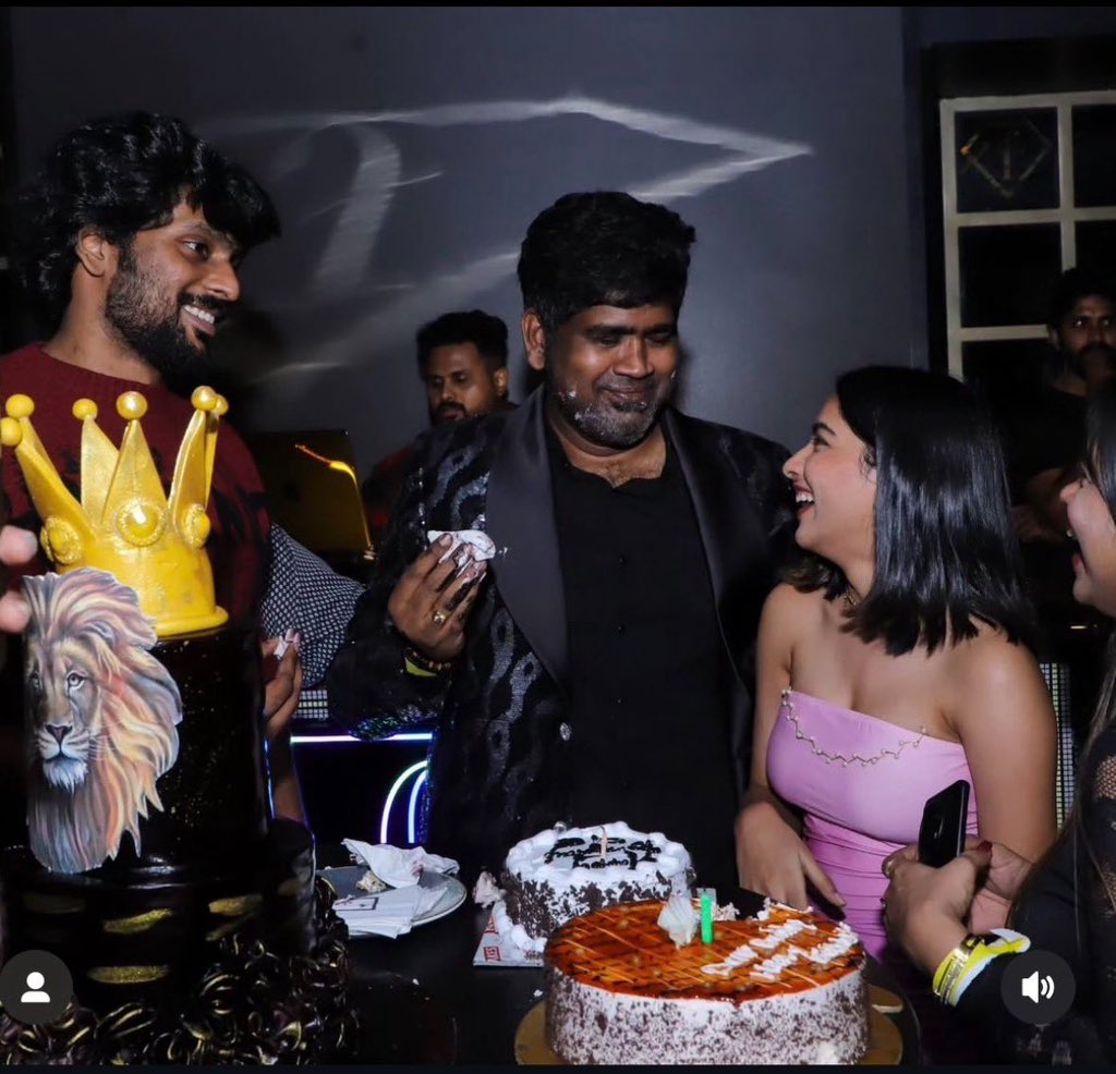 itha vantaan cake vaayan .

solrathea  vinod fans thaan da  en chipsu 

#BiggBossTamil9