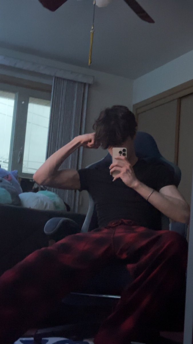 egodiffed's tweet image. it’s hard to put a leash on a dog, once you’ve put a crown on its head.