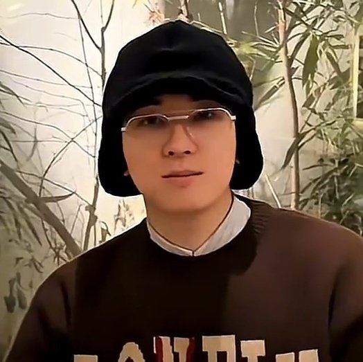 w2euw's tweet image. ㄱㅇㅇ 군밤장수