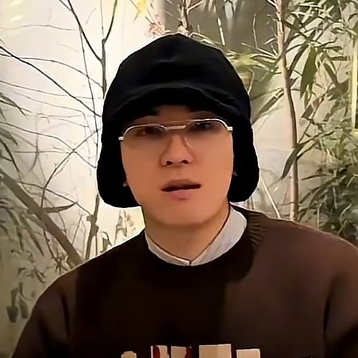 w2euw's tweet image. ㄱㅇㅇ 군밤장수