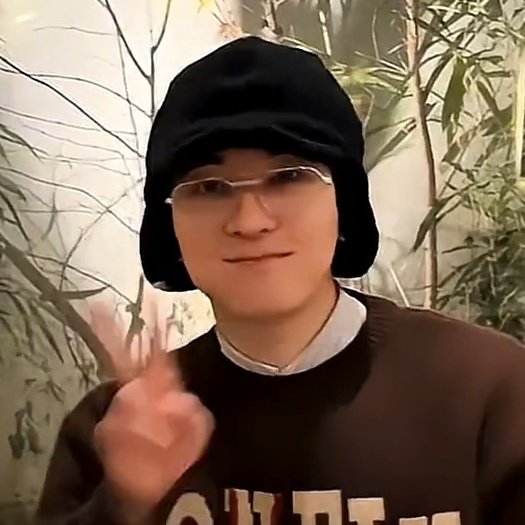 w2euw's tweet image. ㄱㅇㅇ 군밤장수