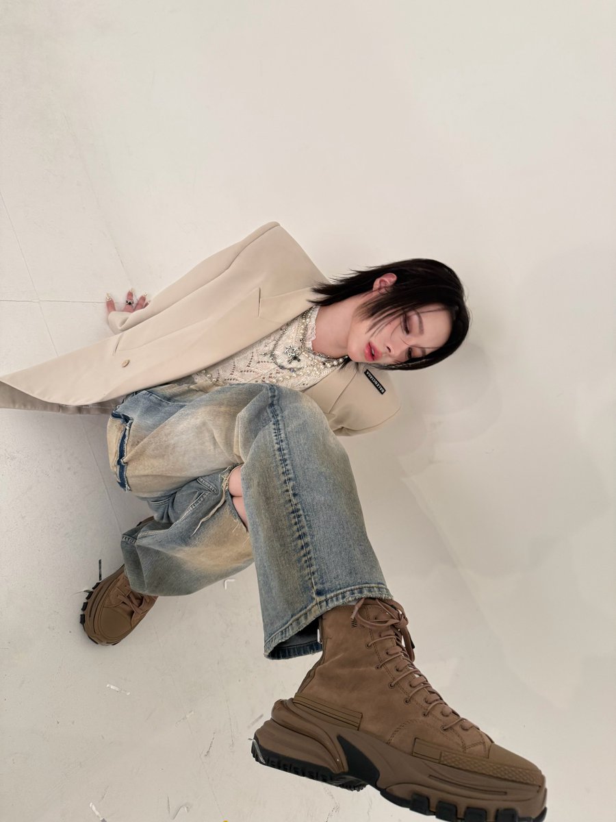 XLOV_official's tweet image. [📸]

𝟮𝟬𝟮𝟲 𝗫𝗟𝗢𝗩 𝟭𝘀𝘁 𝗔𝗡𝗡𝗜𝗩𝗘𝗥𝗦𝗔𝗥𝗬 

#XLOV #엑스러브 
#RUI #루이
#FIRST_LOVE