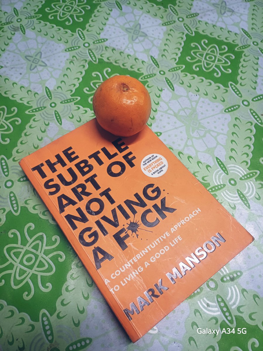 Nepuni_Lokho's tweet image. The best caption will be highlighted in my social handles.

#CaptionContest #CuriousMind #BookTime