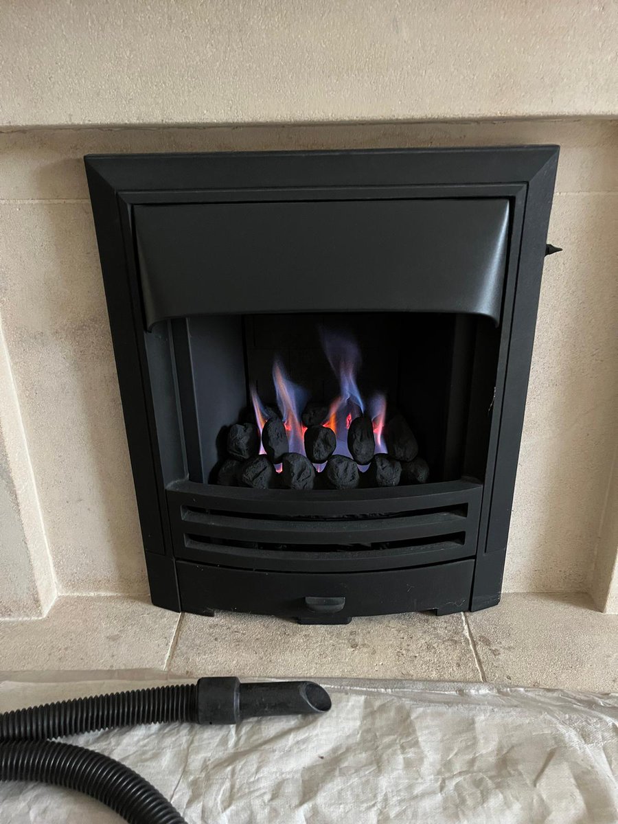 Annual gas fire service 🔥 <a href="/Flamecheck1/">Flamecheck Ltd</a>