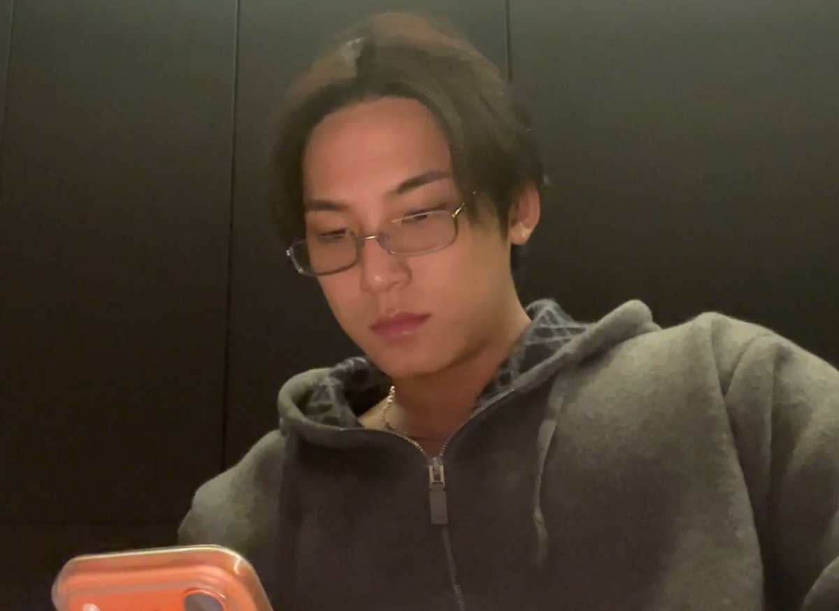 wonubliss's tweet image. mingyu 🩶🩶🩶