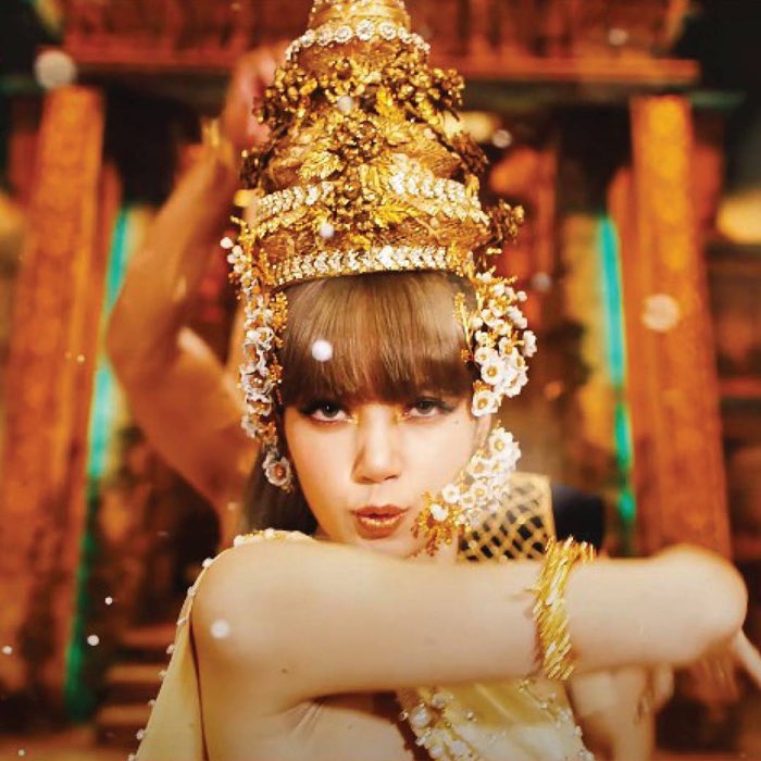 Lilies Home tweet media