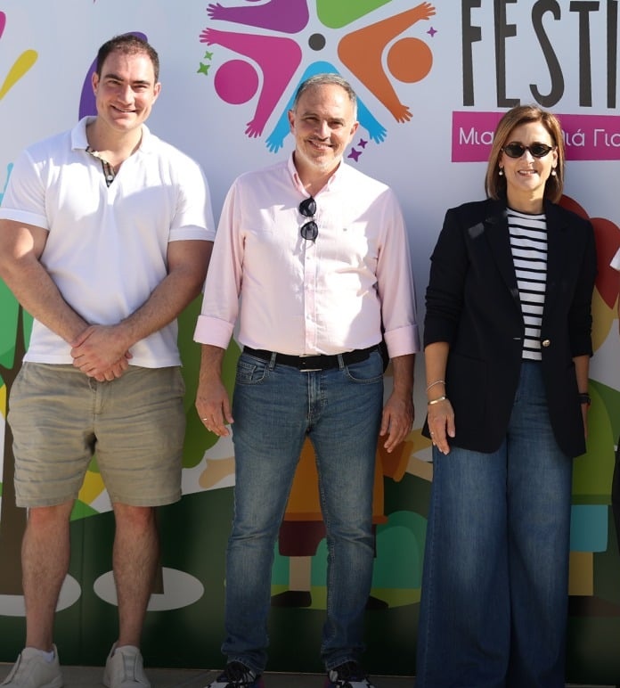 OPampos's tweet image. Βίκτωρας Παπαδόπουλος: «Ο Πρόεδρος έχει καθαρά χέρια – Ούτε καν απάντησε στο συγχαρητήριο μήνυμα του Χρυσοχού»

Εντομεταξύ η φωτογραφία είναι του 2024. Λογικά ή Φιλίππα Καρσερά είπε του "εν σου μιλώ. Μάλλω για πάντα για όλες τις ημέρες"

@Christodulides