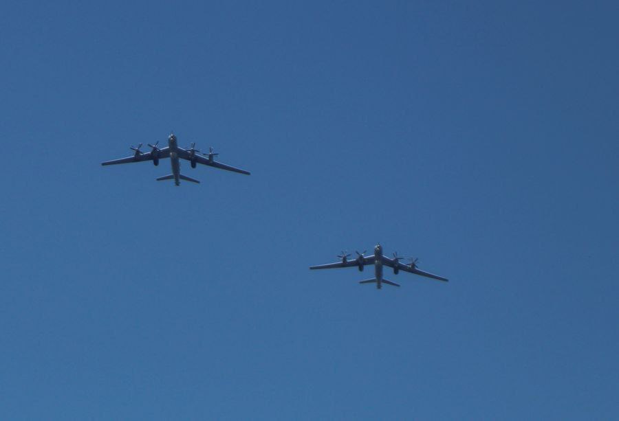 Murmansk.

🇷🇺Crews of long-range anti-submarine aviation of the mixed aviation corps of the Northern Fleet were awarded an entry in the Book of Records of the Armed Forces of the Russian Federation

Such an honor was bestowed for the fulfillment of a unique task - the first in