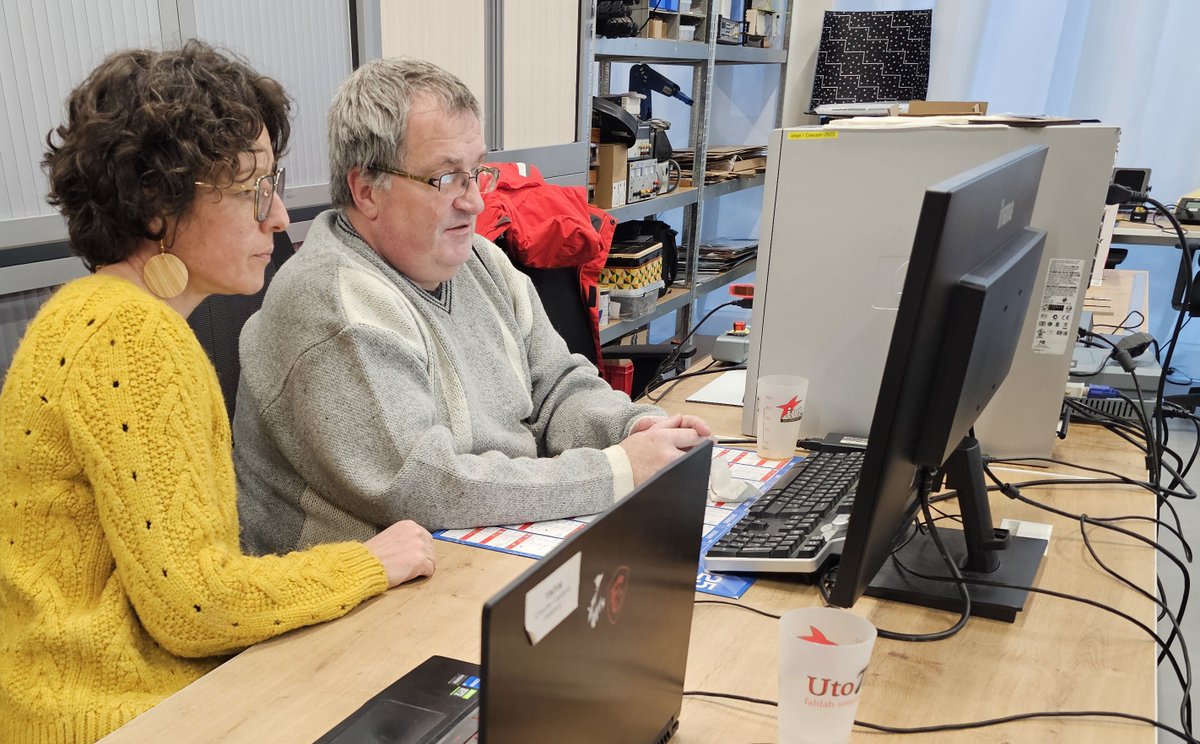 framboise314's tweet image. Reprise des permanences hier (jeu. 8 janv. 2026) au #FabLabUtoPi  @villeducreusot ! 🛠️
Photo auto d’animaux sauvages, écoute des chauves-souris 🦇, tests d’électronique/traitement du signal, gravure laser sur ardoise, impressions 3D (auto &amp;amp; aéromodélisme), CAO &amp;amp; Linux. #FabLab