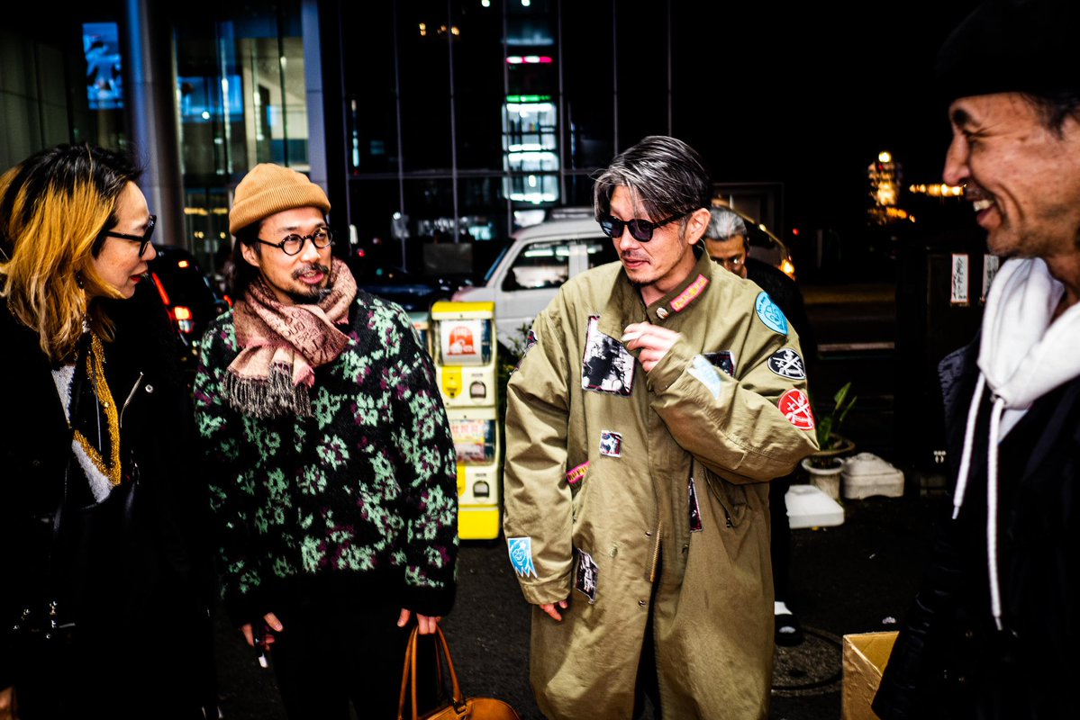 ダチを勝手に晒すシリーズ
左からaccvio（ren.rokc）オオシロムネユミ、中尾変

カルチャーはストリートから生まれる。