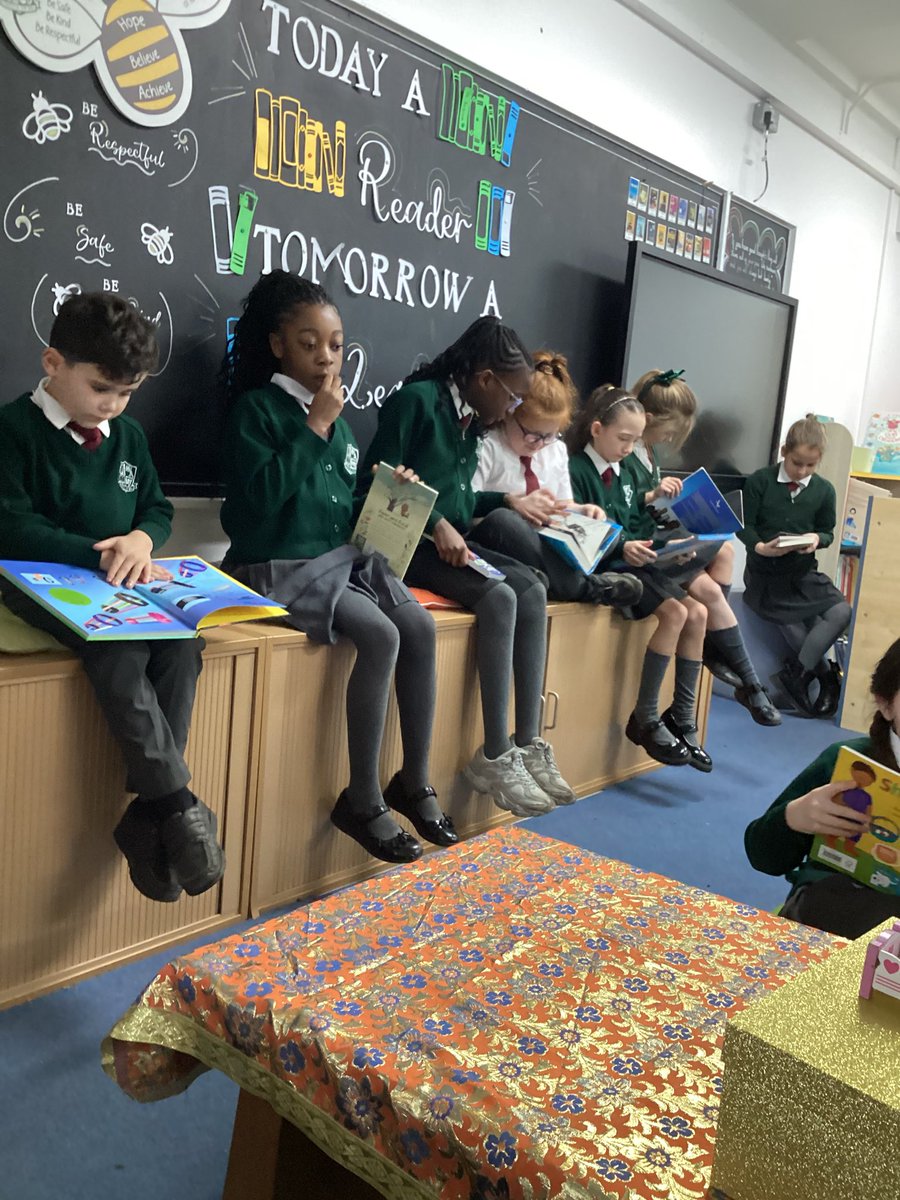 Miss Scott tweet media