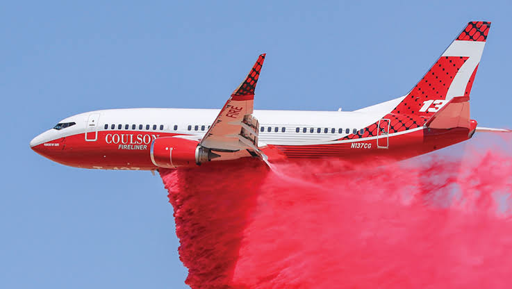 facuc150's tweet image. Cuando tenga guita quiero hacer una filial de Coulson acá en Argentina con sede en el sur, más 737 Fireliner y C-130 Hércules, y los Airtractor. No alcanza con lo que tenemos... Los gobiernos no ponen guita, y se necesitan penas duras para los que causan esto, durísimas