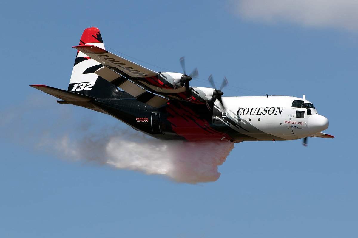 facuc150's tweet image. Cuando tenga guita quiero hacer una filial de Coulson acá en Argentina con sede en el sur, más 737 Fireliner y C-130 Hércules, y los Airtractor. No alcanza con lo que tenemos... Los gobiernos no ponen guita, y se necesitan penas duras para los que causan esto, durísimas