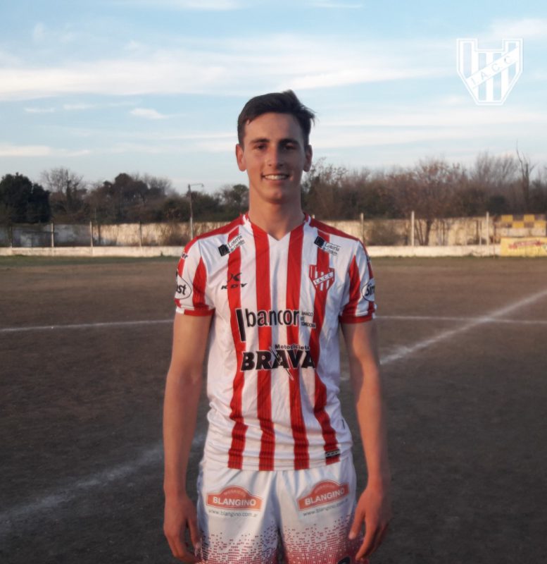 Instituto cobrara aproximadamente U$S  500.000 (conserva 10% de los derechos económicos). Como clubes formadores cobran:
1. Juventud Unida de Mina Clavero aprox. € 100.000.
2. Instituto  aprox . € 100.000 ambos en  concepto de mecanismo de solidaridad FIFA como clubes