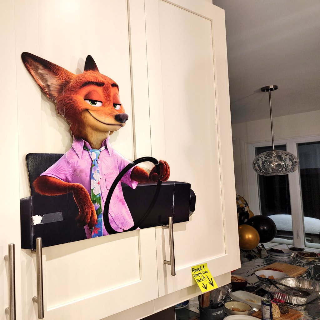 Hosted a banging New Years potluck the other week! 🥳🎉 It was so much fun and so much banging foods and lots to drink! 🥴🥂 I love my friends ❤️🍾

Here's hoping 2026 will be a good year! 🤞🙇‍♂️

#FursuitFriday #furryfandom #fursuit #fursuiter #furries