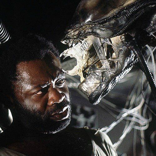 AvPOdysseyDB's tweet image. Parker, played by actor Yaphet Kotto, facing the Xenomorph.

Alien (1979)