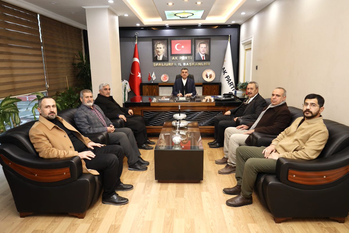 Şanlıurfa Ticaret Borsası Başkanı Mehmet Kaya, İl Başkanımız <a href="/milhamigunbegi/">M.İlhami GÜNBEGİ</a>'yi ziyaret etti.

Nazik ziyaretlerinden dolayı kendilerine teşekkür ediyoruz.
<a href="/abuyukgumus/">Ahmet Büyükgümüş</a> <a href="/Akparti/">AK Parti</a> <a href="/hakanaksu058/">Hakan AKSU 🇹🇷</a> <a href="/farukaytek/">Faruk Aytek</a>