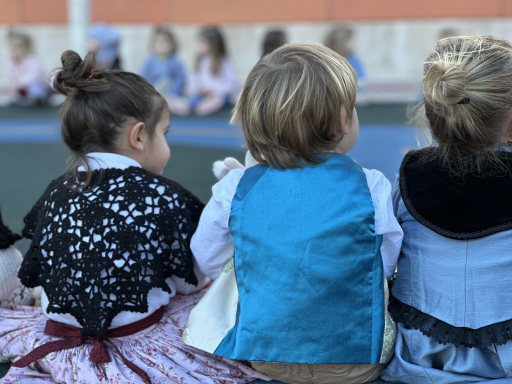 Benicàssim ultima los preparativos para iniciar el 16 de enero las fiestas de San Antonio Abad y Santa Águeda.
benicassimparaiso.es/benicassim-ult…