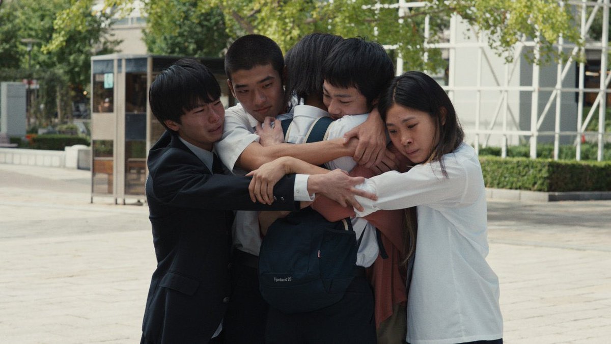 2venth's tweet image. 와 해피엔드 이제야 봤고 죽겠습니다
어제 만약에 우리 보고
&amp;gt; 영원할 줄 알았던
연인과의 이별 헤어짐 서로의 안녕과 행복&amp;lt;에 대한 깊생을 했는데 
오늘 정확히 연인 -&amp;gt; 친구 로 바껴서 똑같은 메세지를 후두려 맞앗더니 급속우울상태 됫습니다

사운드트랙도 너무 좋앗고 영화다보고나서 사운드트랙…