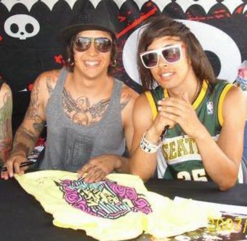 teeththeveil's tweet image. 