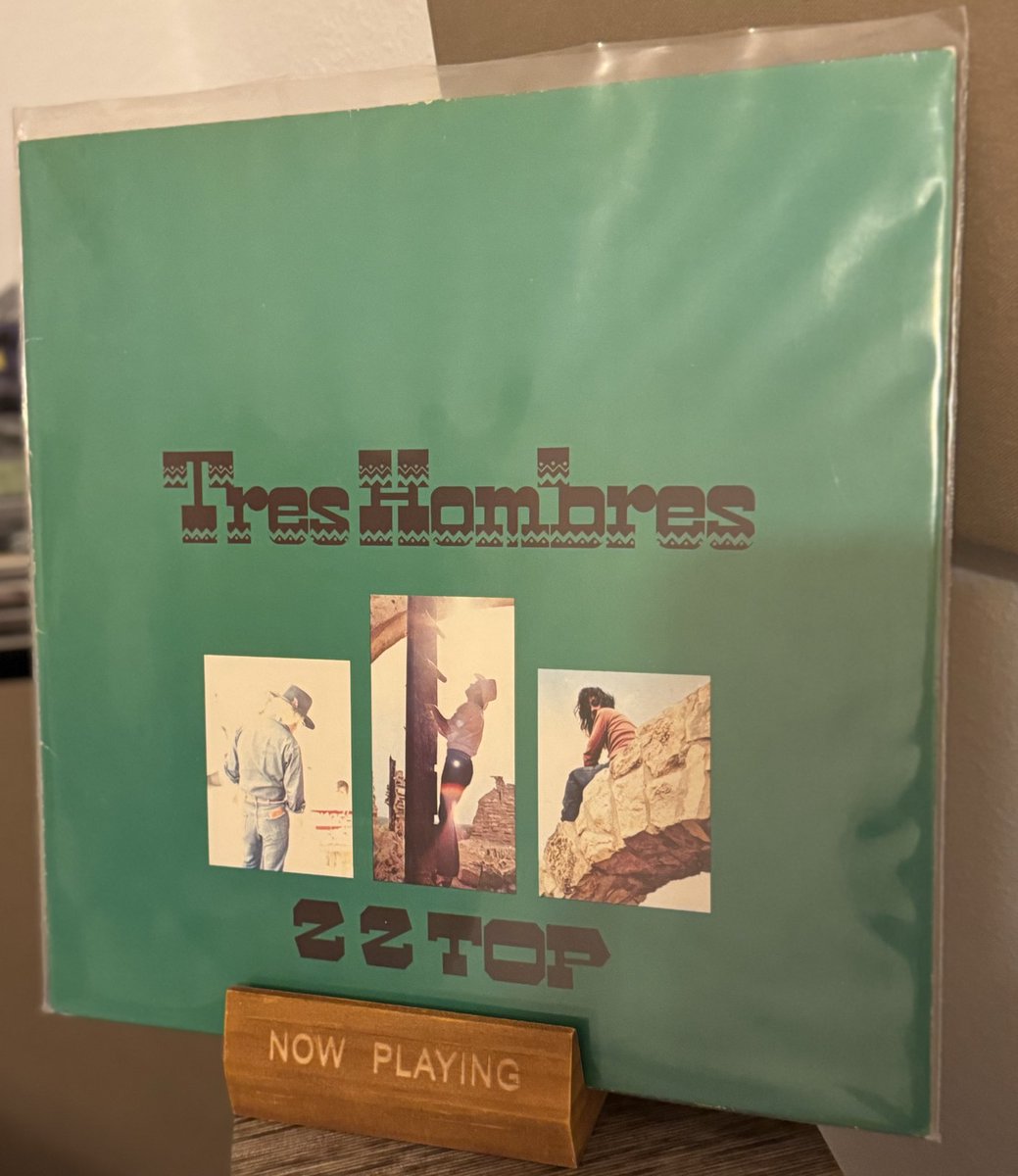 ABuendia0709's tweet photo. #weekendModeON officially for yours truly 😏🥃🎶🔥
#NowPlaying
Z Z TOP
Tres Hombres
#vinylrecords
Have a rocking day, everyone! https://t.co/aQUJDYnklQ