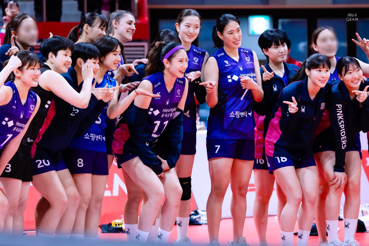 260109 광주 #김수지 #kimsuji
 
1️⃣1️⃣승✨ 
그러나 활짝 웃은 수지승 너무 아름답죵 🐰 🫰🏻