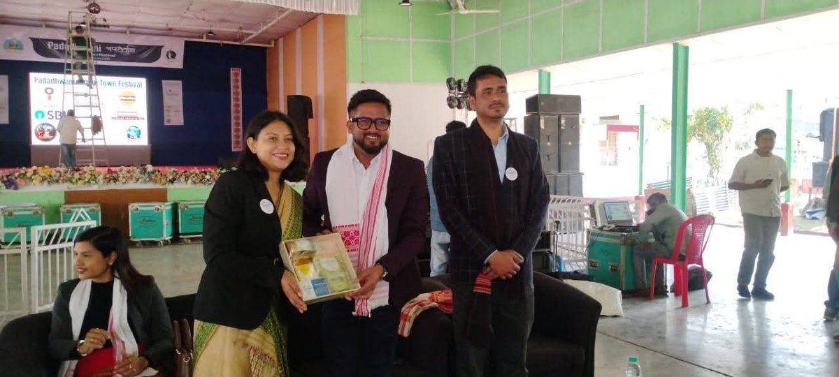 BJYMAssamPrdsh's tweet image. Hon'ble State President Shri @RakeshDasIN dangoriya interacted with the youth of Digboi in the 6th edition of “Padadhwani” today. 

#Youthpower #youthcanlead #bjym #yuvashakti #BJP