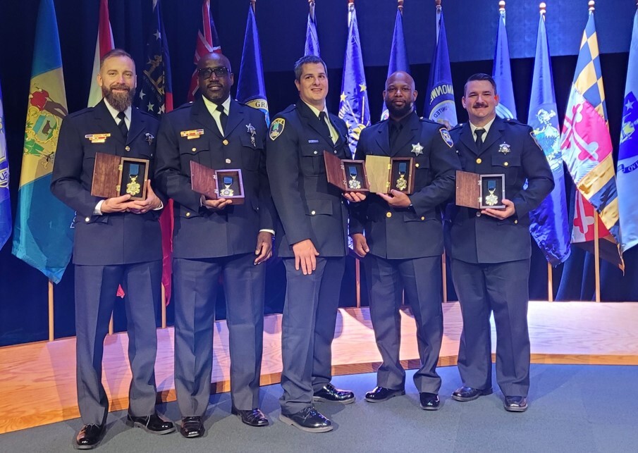 Evanston, IL Police tweet media