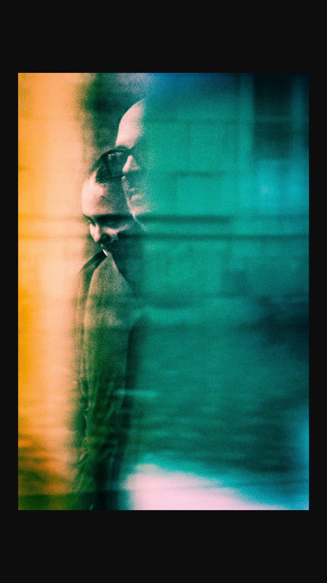 Besançon 
Street windows 
#streetphotography