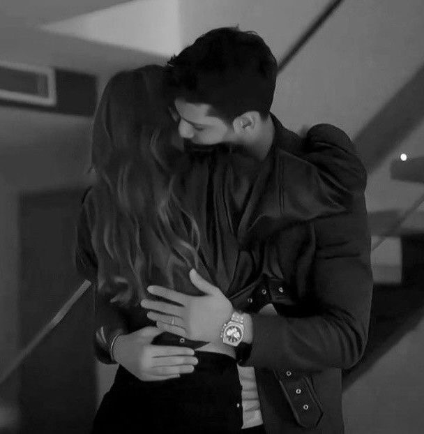 على طاري غلاك الله يمسي طلتك بالخير 
ياحلو الليله اللي في ملامح وجهك اسهرها