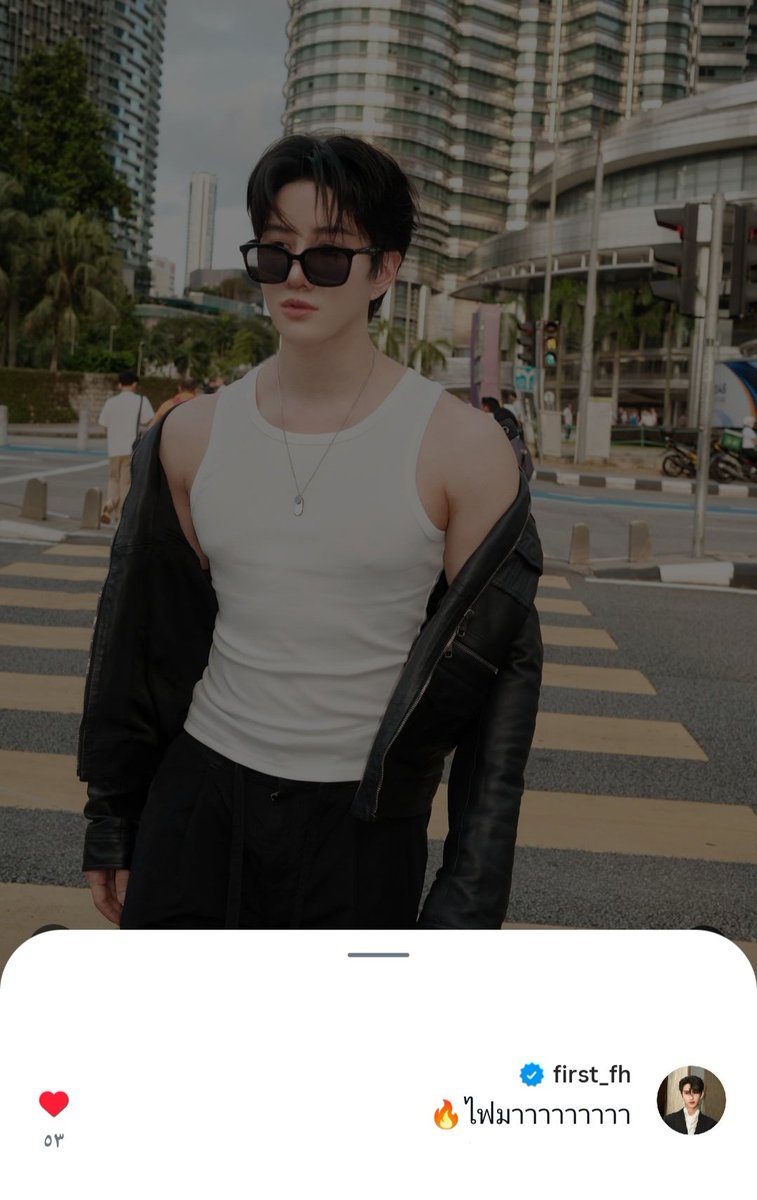 A1112222_'s tweet image. The fire is coming🔥🔥
Very handsome daddy 🖤
#m1keangelo
#First_Chalongrat
#mikefirst