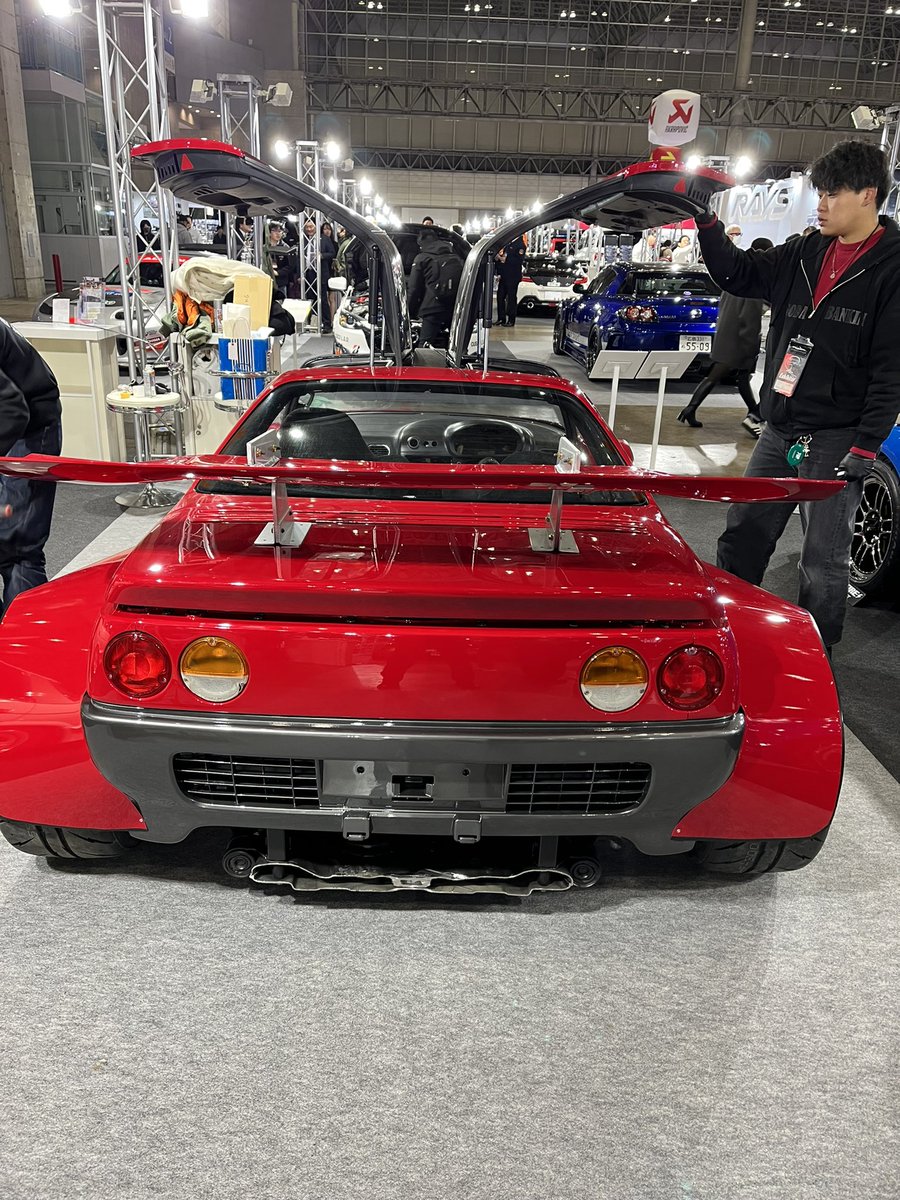 azf1n85945's tweet photo. 何とか展示されてました〜
ドタバタの末
とにかく展示出来ただけでOKほんと良かった〜
でもよーく見ると
色々問題が…
そんな細かいことは抜きにしてとにかくロータリーAZ-1
めちゃめちゃ良き❗️^_^
これぞ郷田鈑金👍
是非観に行ってあげて下さい
驚きますから〜^_^ https://t.co/LvmpqChK90