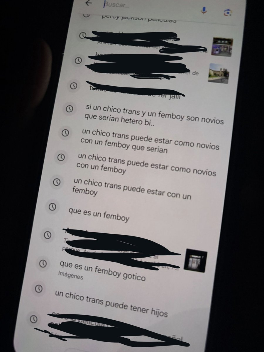 ph1lautiA's tweet image. mi hermano de 11 años socorro, se nota que compartimos sangre