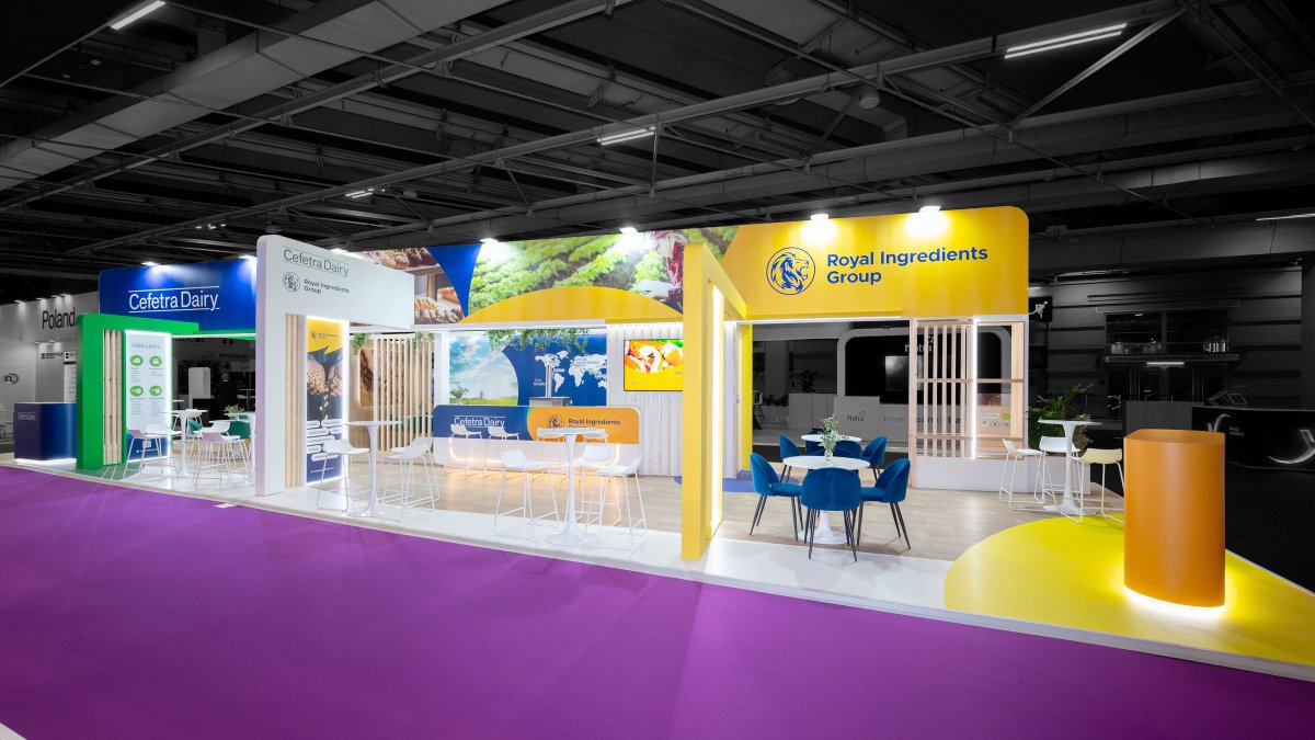 R2 Stand & Event tweet media