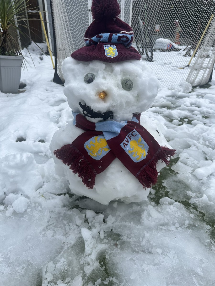 ☃️SNOWDAY☃️ <a href="/AVFCOfficial/">Aston Villa</a> #avfc