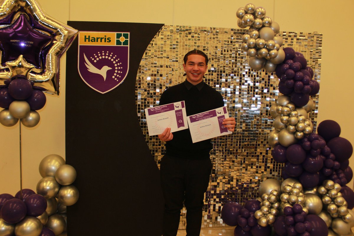 We are proud to recognise our students for their outstanding commitment to their subjects and our Sixth Form. Well done to todays award winners. #serve #support #success